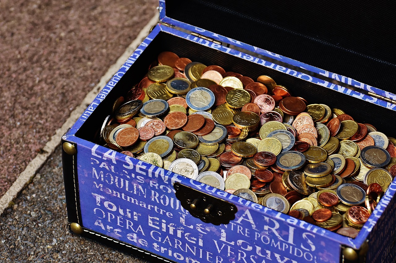 英国扑克牌多少钱?从1英镑到100英镑,你猜差价藏在哪儿? 英国扑克牌多少钱?从1英镑到100英镑,你猜差价藏在哪儿?